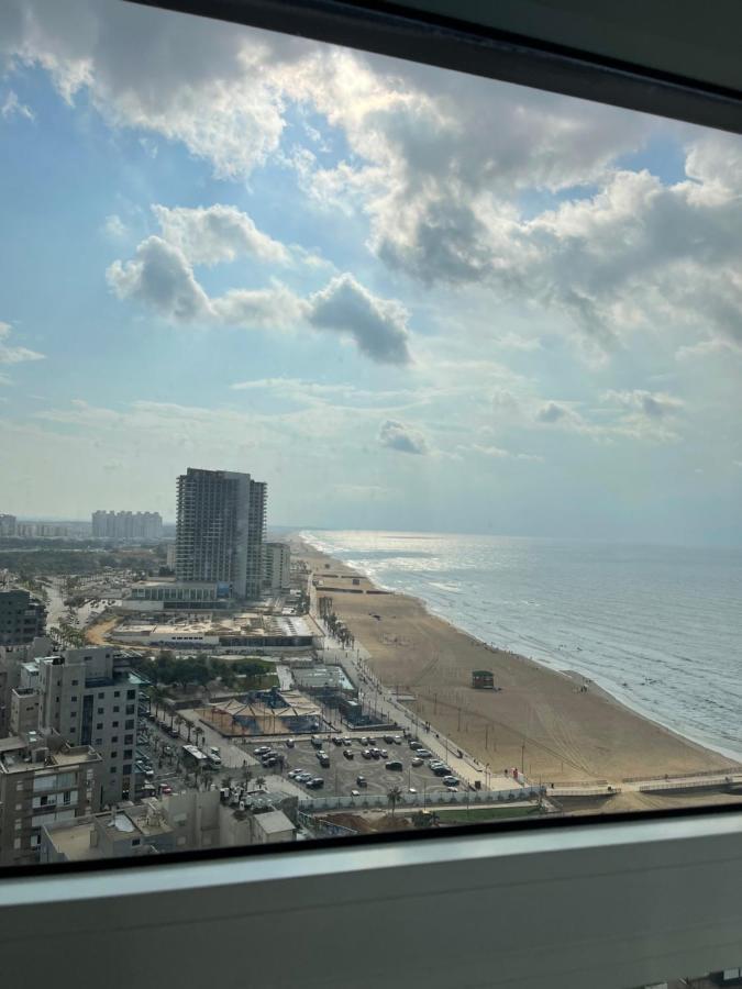 Amazing Suite On The Sea-סוויטה מדהימה על הים Бат-Ям Екстер'єр фото