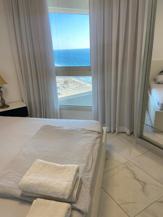 Amazing Suite On The Sea-סוויטה מדהימה על הים Бат-Ям Екстер'єр фото